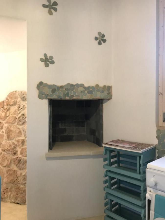ラーカレTrullo Contrada Specchiアパートメント エクステリア 写真
